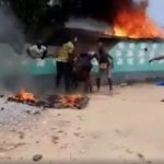 Côte d’Ivoire le commissaire de police tabassé par les manifestants à Bonoua