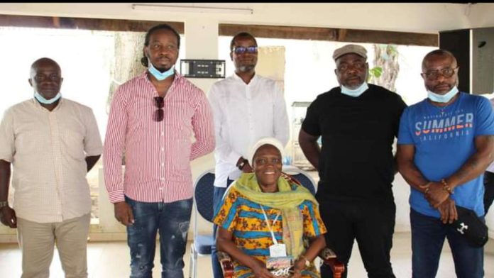 Côte d’Ivoire : le groupe « Les Salopards » reçu par Simone Gbagbo