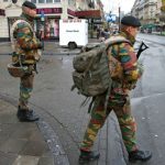 Des soldats belges en patrouille en plein centre ville de Bruxelles