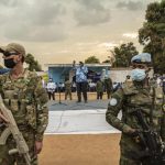 Le président centrafricain Archange Touadéra protégé par les force de l'ONU et les paramilitaires russes lors de la campagne présidentielle en 2021