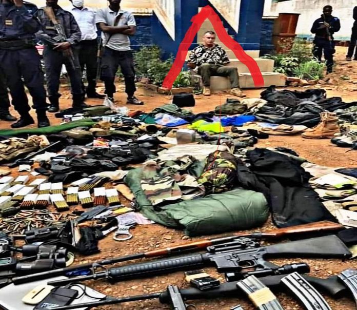 Un présumé mercenaire français arrêté en Centrafrique avec une importante quantité d'armes et de munitions
