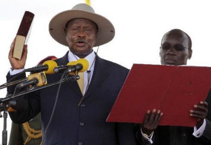 Prestation de serment du président ougandais Yoweri Museveni pour un 6e mandat le Mercredi 12 mai 2021