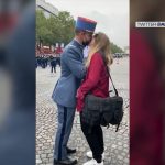 Défilé du 14 juillet un militaire fait sa demande en mariage sur les Champs-Elysées BFMTV