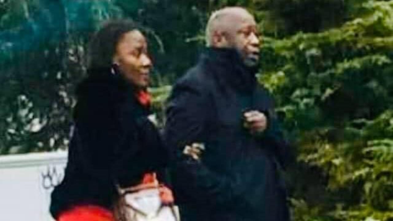 Côte d’Ivoire: Laurent Gbagbo et Nady Bamba en promenade à Bédiekro (photo)Côte d’Ivoire: Laurent Gbagbo et Nady Bamba en promenade à Bédiekro (photo)