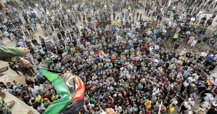 Manifestations des libyens après l'inondations