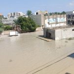 Une photo d'une ville de la Libye sous l'eau