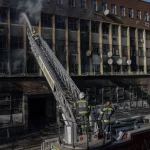 Enquete ouverte sur l'incendie d'un immeuble qui à fait 76 morts