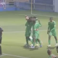 Des joueurs du Togo qui célèbrent un but contre la Lybie en amical