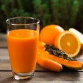 Bien-être : soulagez la constipation avec cette recette de Jus d'orange et de papaye