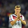 Toni Kroos avec le maillot de l'Allemagne
