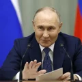 Vladimir Poutine investi pour un cinquième mandat en Russie