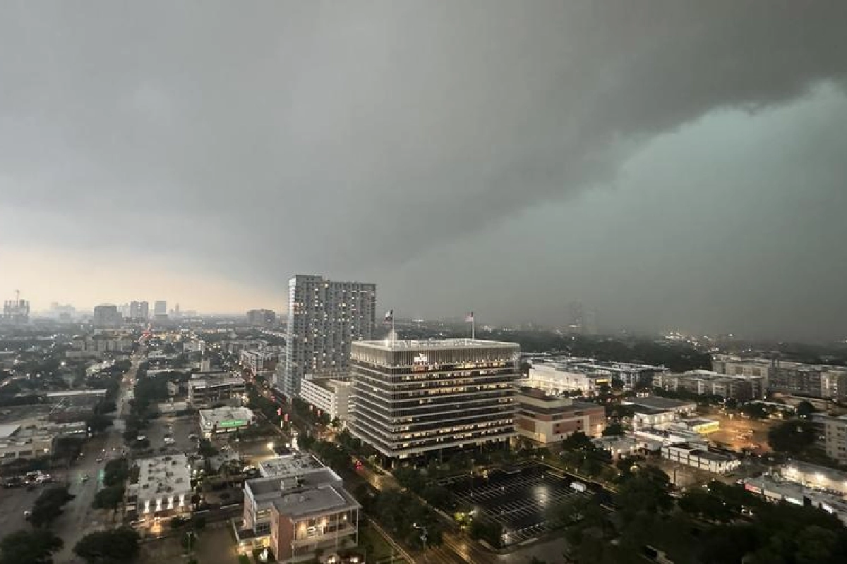 une violente tempête a frappé Houston