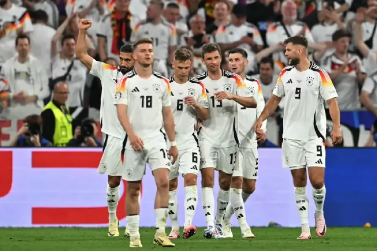 Des joueurs de l'Allemagne célèbrent un but lors l'Euro 2024 @MIGUEL MEDINA, AFP