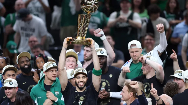 Les Celtics de Boston sacrés champions NBA pour la 18ème fois @AFP