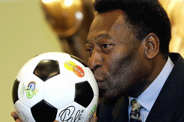 une _Journée du Roi Pelé_ officiellement instaurée @AFP