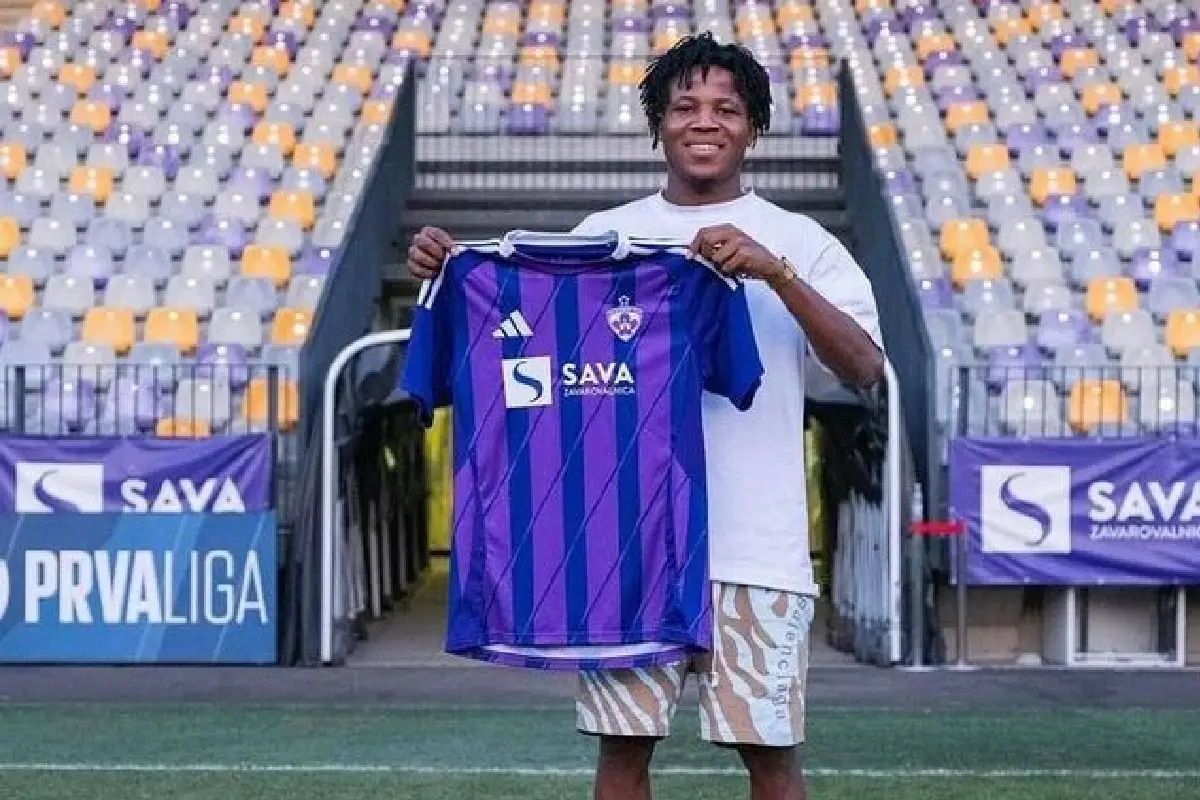 Agbeko Mawunyo, jeune talent togolais, signe son 1er contrat professionnel en Europe