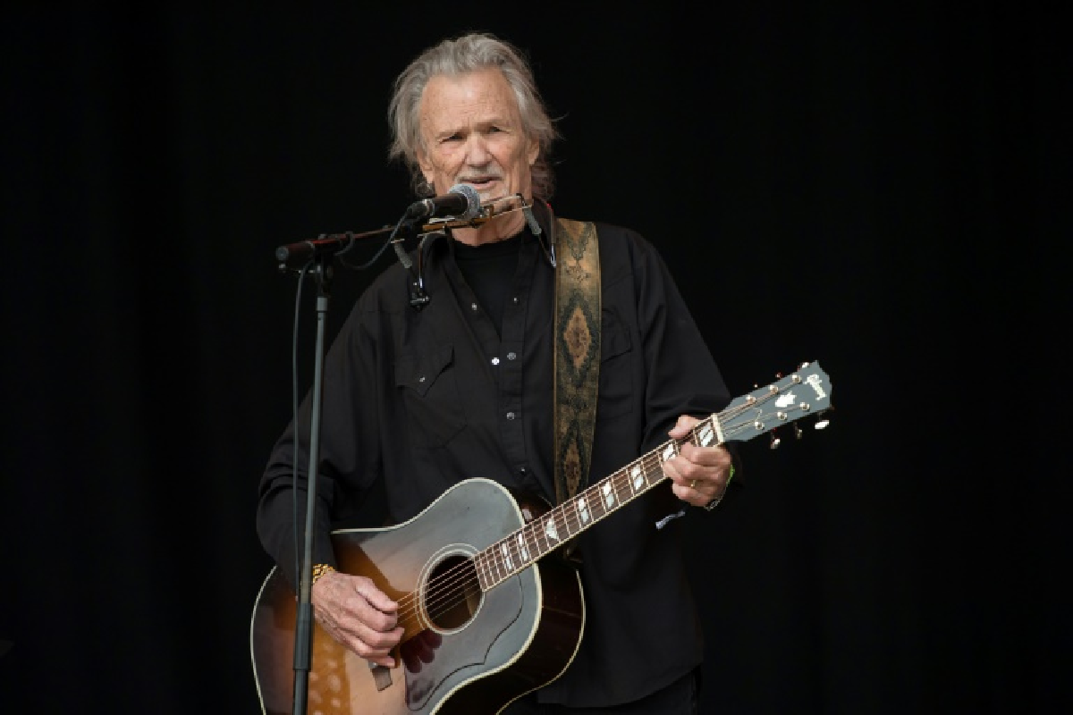 L'acteur et musicien américain Kris Kristofferson, le 23 juin 2017 au festival de Glastonbury, dans le sud-ouest de l'Angleterre ( OLI SCARFF _ AFP_Archives )