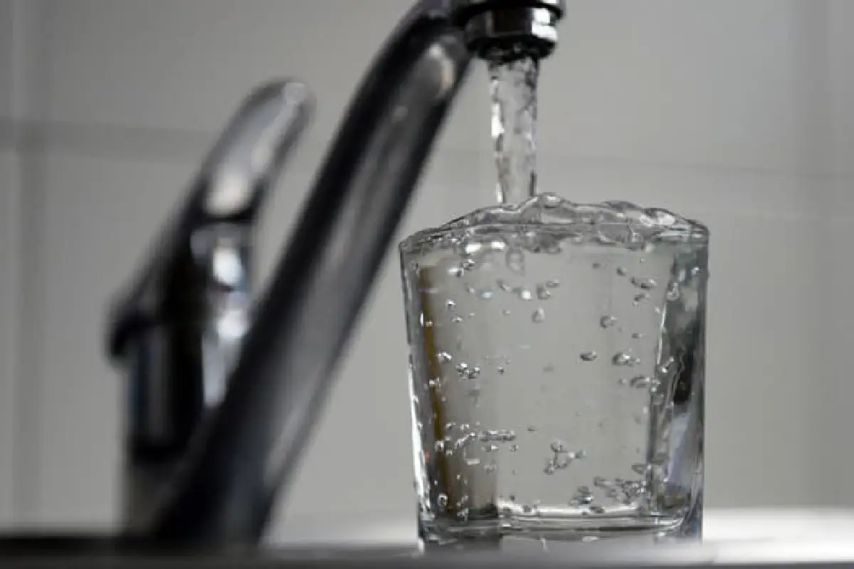 L'eau du robinet est considérée comme impropre à la consommation depuis environ un an, dans plusieurs communes du Gers (photo d'illustration) - Anne-Chrisitine Poujoulat - AFP