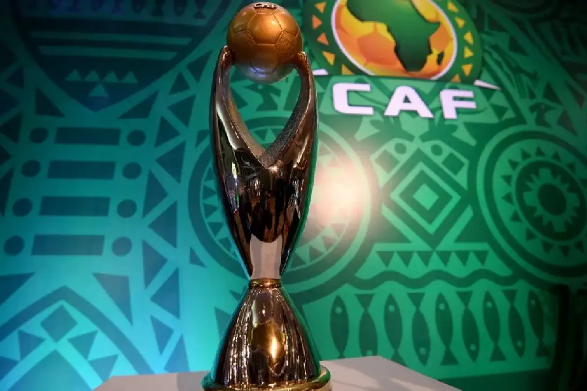 Le trophée de la Ligue des Champions de la CAF @ MOHAMED EL-SHAHED_AFP or licensors