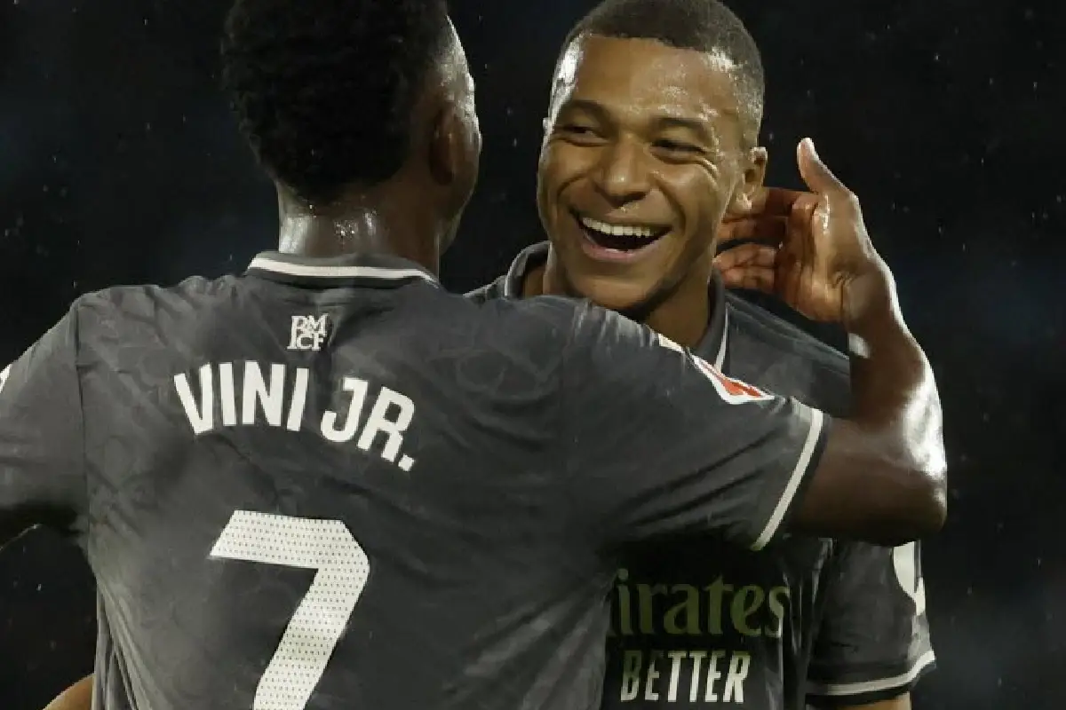 Vinicius Jr et Kylian Mbappé sous le maillot du Real Madrid @Sipa_Lalo R. Villar