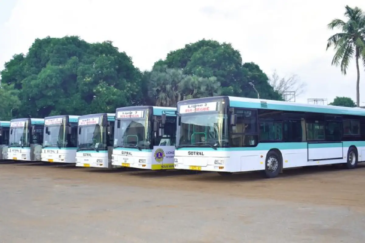 Des bus de transport au Togo @Journal du togo