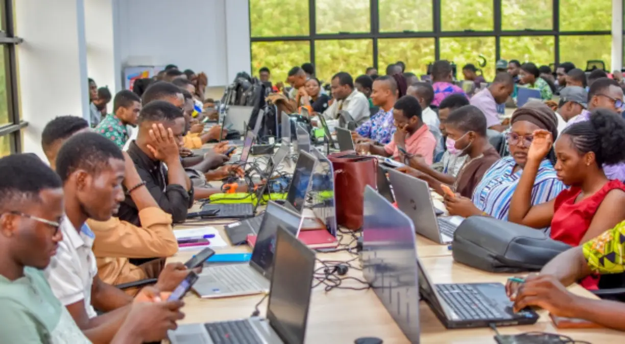 formation de 300 jeunes au digital